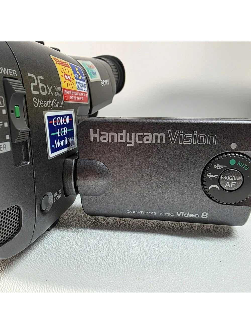 Sony Handycam CCD-TRV22 Video8 Standard Definition Camcorder (Gray) Bundle